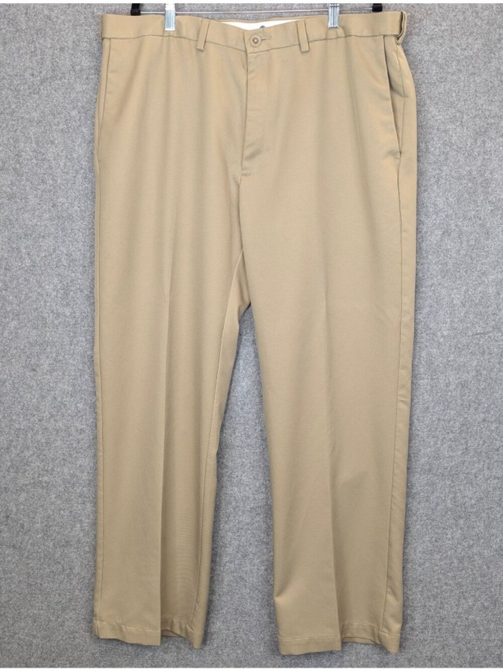 Haggar Mens Khaki Dress Pants 40x30 Relaxed Fit Flat Front Polyester